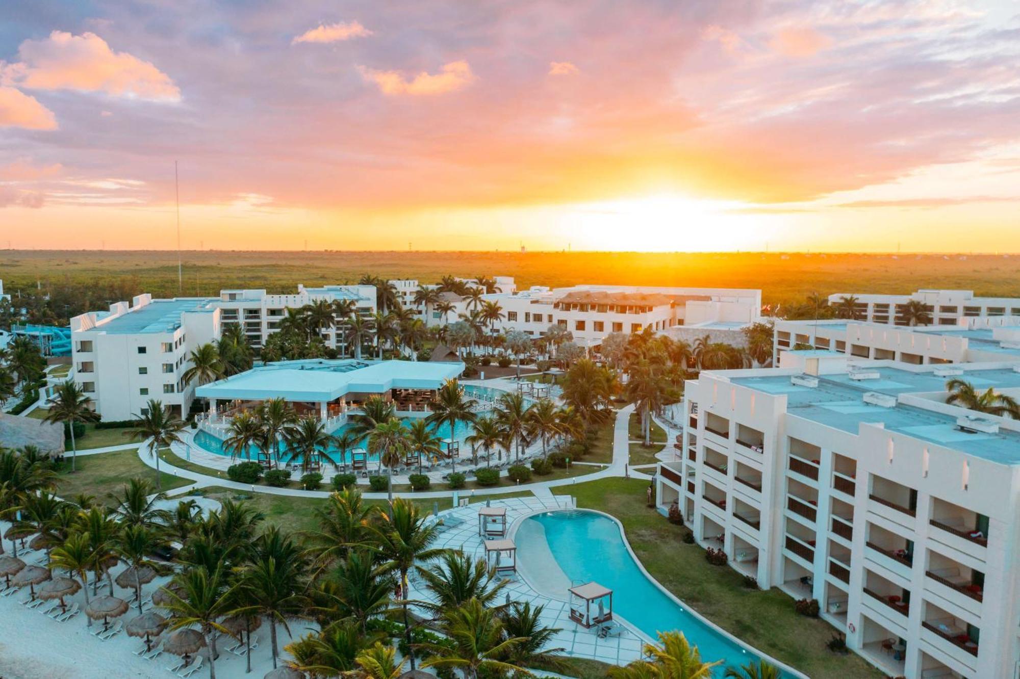 Hyatt Ziva Riviera Maya All-Inclusive (Adults Only) Пуерто Морелос Екстериор снимка